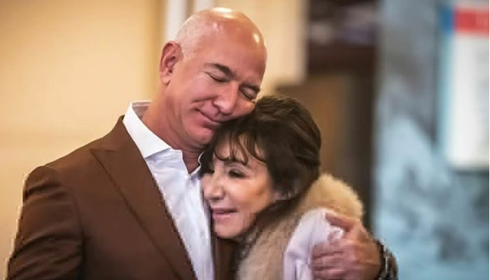 Jackie Bezos: Dari Investasi Kecil Menjadi Warisan Filantropi yang Luar Biasa