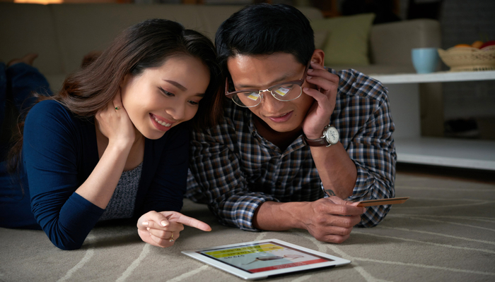 5 Langkah Menjaga Batasan Digital yang Sehat dengan Pasangan